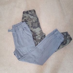 Bundle of 2 boys "khaki" pants